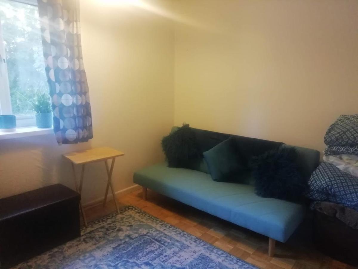 Single Bedroom In A Cozy Maisonette - Bushey Zewnętrze zdjęcie