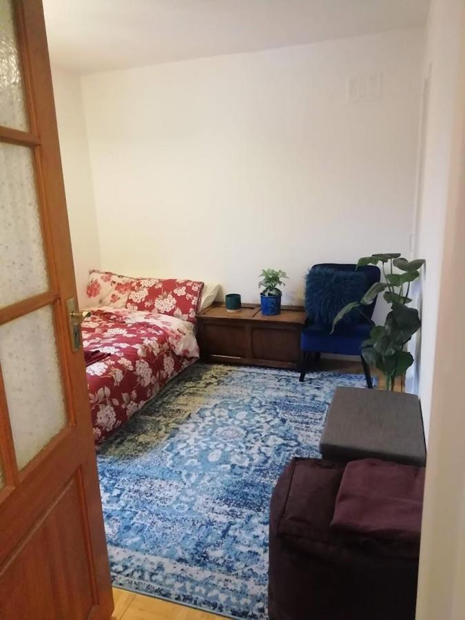 Single Bedroom In A Cozy Maisonette - Bushey Zewnętrze zdjęcie